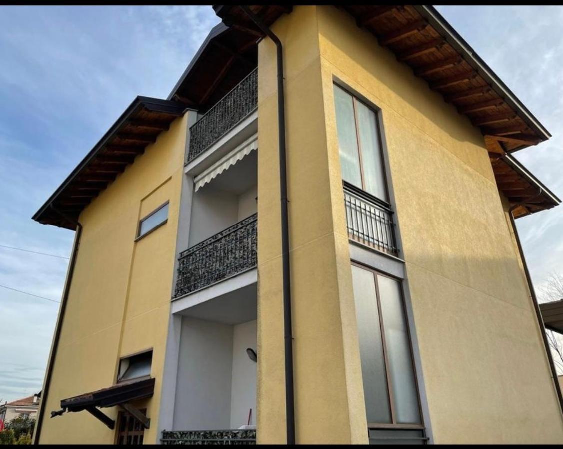La Corte Di Silvia Malpensa Bed & Breakfast Cardano Al Campo Exterior photo